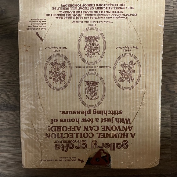 Vintage Hummel Stitchery Kit, Unopened - Picture 3 of 3